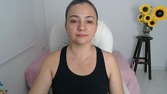 Ghada milf online show from 11.20.25