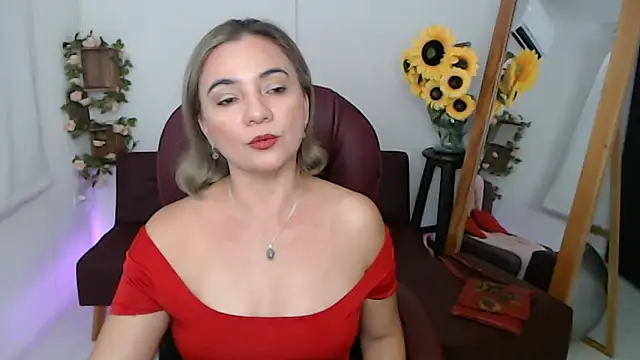 Snapshot of Ghada_milf chatting on 06.03.26 Ghada milf online show from 06.03.26