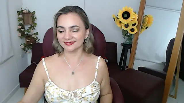Snapshot of Ghada_milf chatting on 07.14.26 Ghada milf online show from 07.14.26