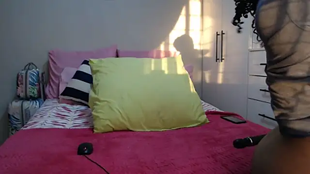 Amberbela online show from 04.03.26