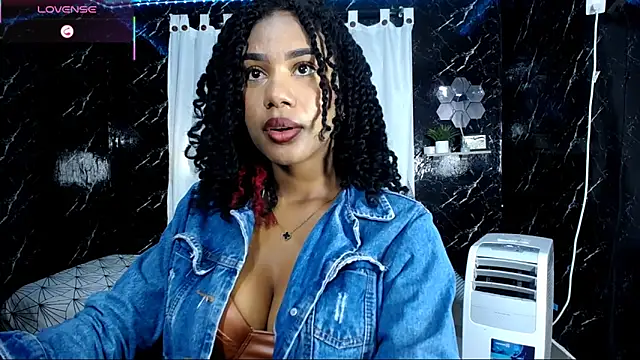 Hillary queen online show from 09.28.25