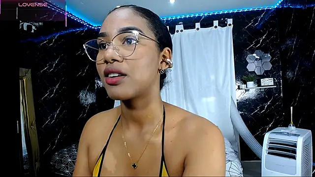 Hillary queen online show from 10.03.25