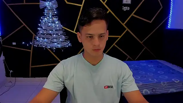 Snapshot of JANER_03 chatting on 12.05.24 JANER 03 online show from 12.05.24