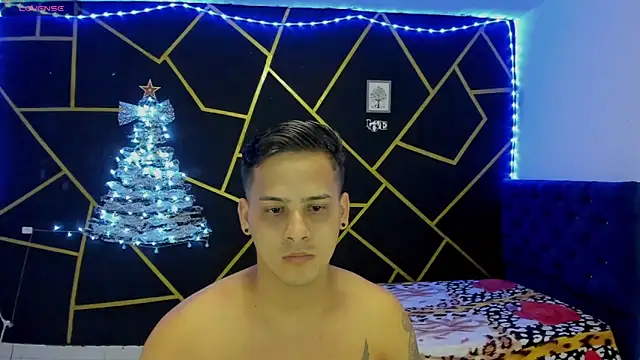 Snapshot of JANER_03 chatting on 12.14.24 JANER 03 online show from 12.14.24