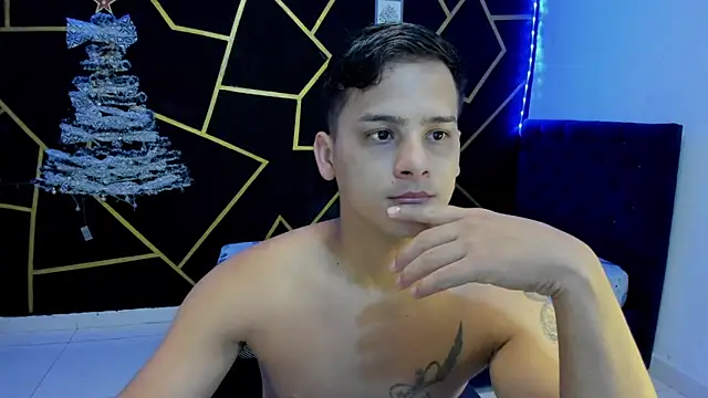 Snapshot of JANER_03 chatting on 01.06.25 JANER 03 online show from 01.06.25