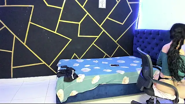 Snapshot of JANER_03 chatting on 01.28.25 JANER 03 online show from 01.28.25