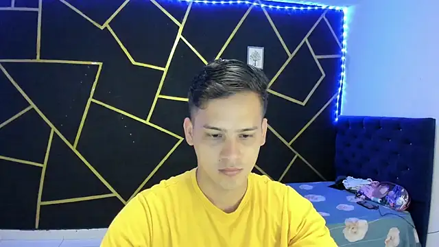 Snapshot of JANER_03 chatting on 02.14.25 JANER 03 online show from 02.14.25