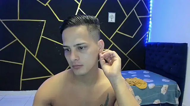 Snapshot of JANER_03 chatting on 03.01.25 JANER 03 online show from 03.01.25