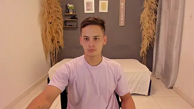 Snapshot of JANER_03 chatting on 09.10.25 JANER 03 online show from 09.10.25