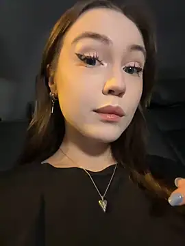 Snapshot of Peachy_Dream chatting on 01.21.25 Peachy Dream online show from 01.21.25
