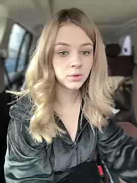 Love Bri online show from 02.23.25