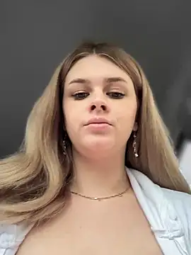 Love Bri online show from 03.12.25