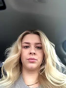 Love Bri online show from 09.24.25