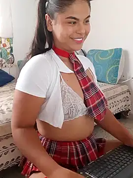 Cleo hills online show from 12.06.24