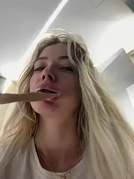 KylieJoyce online show from 01.08.25