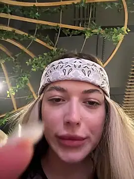 KylieJoyce online show from 02.17.25