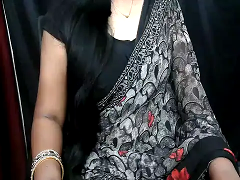 Snapshot of shila20 chatting on 05.19.26 shila20 online show from 05.19.26