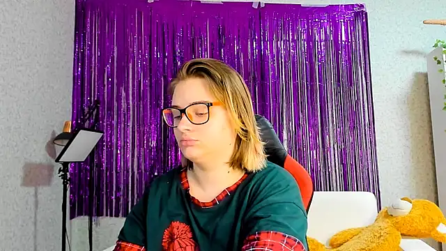 Seductive She Wolf online show from 03.15.25