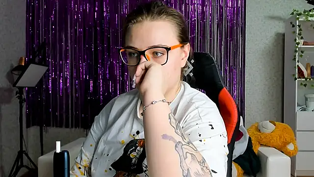 Seductive She Wolf online show from 03.18.25