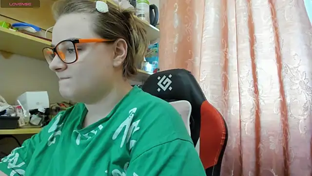 Seductive She Wolf online show from 04.04.26