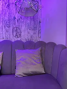 AbyThompson online show from 01.11.26