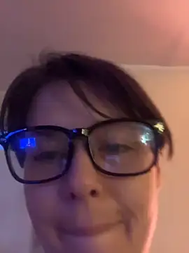 KatieBARBiE98 online show from 10.11.25