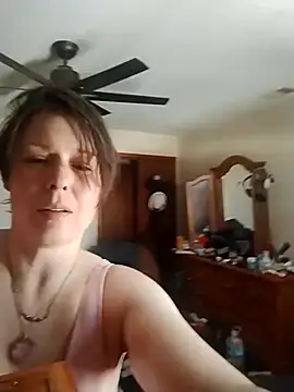 KatieBARBiE98 online show from 02.14.26