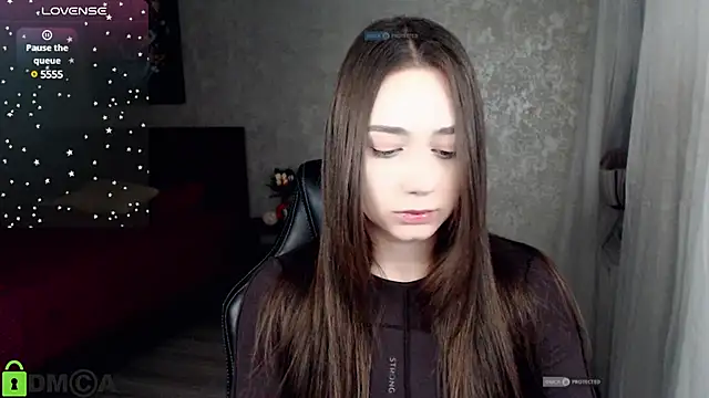 Mary Moonlight online show from 12.12.24