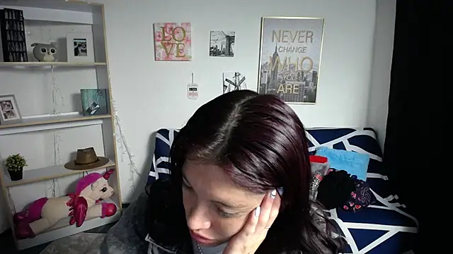 Snapshot of Sian__1 chatting on 12.19.24 Sian 1 online show from 12.19.24