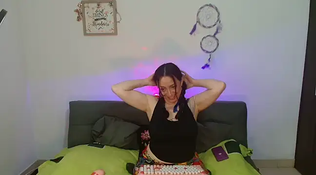 catalinamommyx online show from 03.17.25