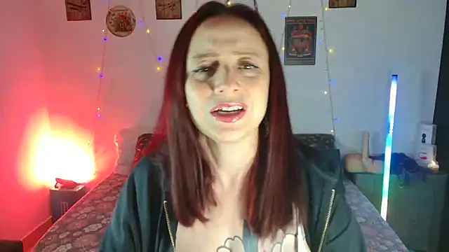 catalinamommyx online show from 10.22.25