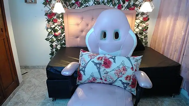 LucyCute 1 online show from 02.10.26