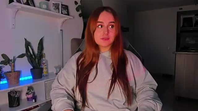 evy orange1 online show from 02.12.26