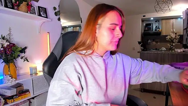 evy orange1 online show from 03.05.26