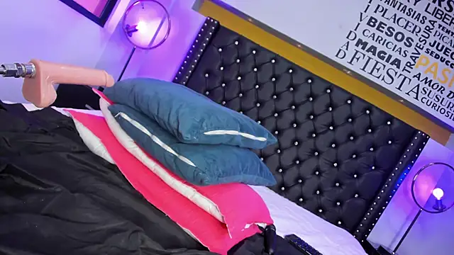 MADISSONLOVE  online show from 01.17.25