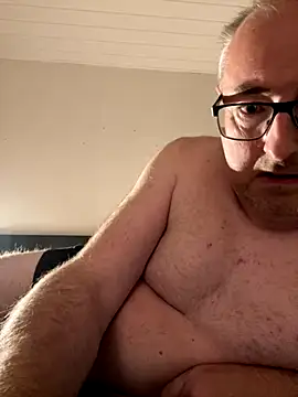 Snapshot of Ronaldo50_DK chatting on 11.19.25 Ronaldo50 DK online show from 11.19.25