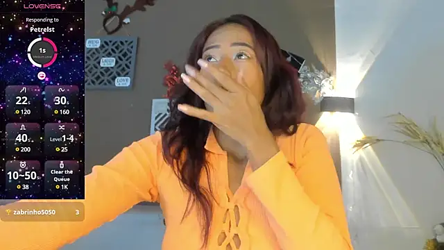 Snapshot of Scarlet_03 chatting on 12.29.24 Scarlet 03 online show from 12.29.24