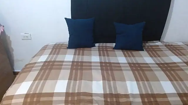 charlotte slut online show from 03.01.26