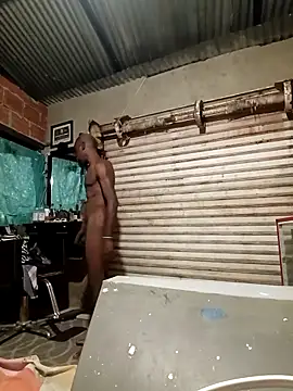 Snapshot of Yairelnegro chatting on 02.17.26 Yairelnegro online show from 02.17.26