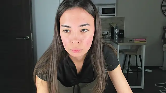 Snapshot of nilliluv chatting on 04.24.26 nilliluv online show from 04.24.26