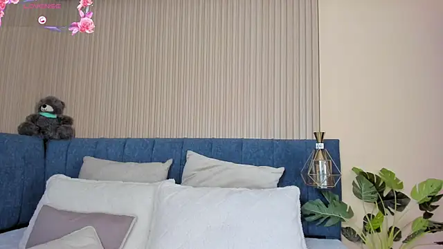 kathecute   online show from 11.23.25