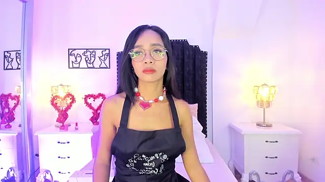 SamanthaFerrer   online show from 02.14.25