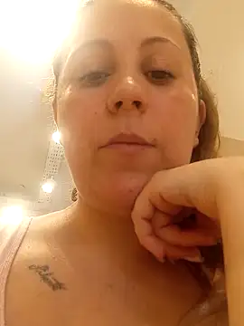 SofiEstevez online show from 10.04.25