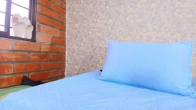 nicol f online show from 10.29.25