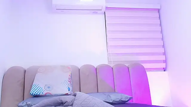 nicol f online show from 02.10.26