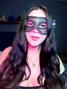 Snapshot of Ursa_sexy chatting on 11.21.25 Ursa sexy online show from 11.21.25