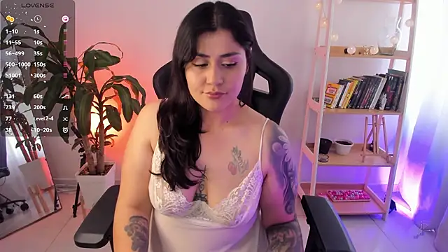 Snapshot of GretaX-X chatting on 02.08.26 GretaX-X online show from 02.08.26