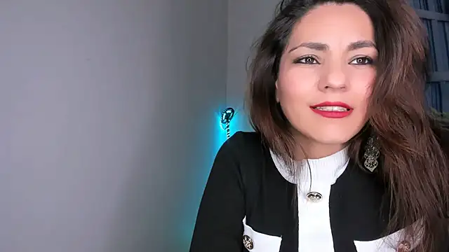 Snapshot of Chanel_shaw chatting on 10.28.25 Chanel shaw online show from 10.28.25