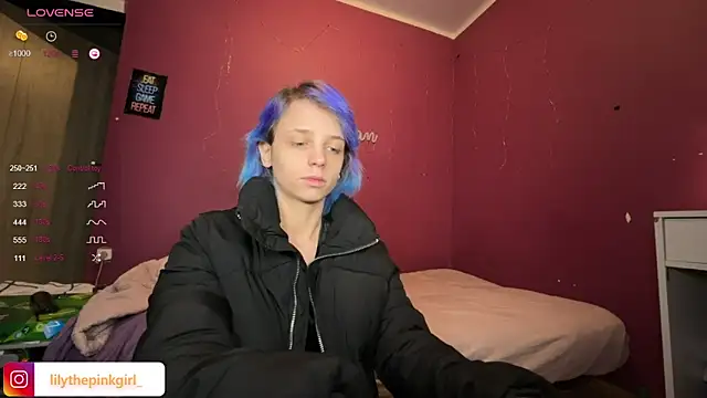 Snapshot of Lilythepinkgirl chatting on 01.25.25 Lilythepinkgirl online show from 01.25.25