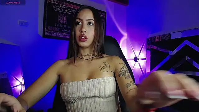 scarlett buttock online show from 09.20.25